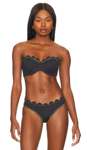 It's Now Cool The Shell Bandeau Bikini Top in Black - Haut de bikini bandeau The Shell It's Now Cool - Noir - 现在很酷 黑色 Shell 抹胸式比基尼上衣 - It's Now Cool The Shell Bandeau-Bikinioberteil in Schwarz - It's Now Cool The Shell Bandeau 비키니 탑 블랙 색상 - Ora è cool il top bikini a fascia Shell in nero