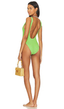 It's Now Cool The Showtime One Piece in Green - C'est maintenant cool, The Showtime One Piece en vert - 现在很酷 The Showtime One Piece 绿色 - It's Now Cool The Showtime One Piece in Grün - It's Now Cool The Showtime 원피스 그린 색상 - Ora è bello The Showtime One Piece in verde