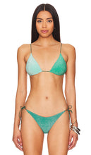 It's Now Cool The String Bikini Top in Green - It's Now Cool - Haut de bikini string vert - 现在很酷绿色系带比基尼上衣 - It's Now Cool: Das String-Bikinioberteil in Grün - It's Now Cool The String 비키니 탑 그린 색상 - Adesso è cool il top bikini a stringhe in verde