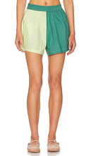 It's Now Cool The Vacay Short in Green - C'est maintenant cool le short Vacay en vert - 绿色 Vacay 短裤现在很酷 - It's Now Cool The Vacay Short in Grün - 이제 멋지네요 그린 Vacay 쇼츠 - Ora è bello il cortometraggio Vacay in verde