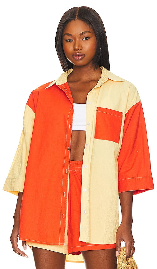 It's Now Cool Vacay Shirt in Orange - C'est maintenant cool chemise Vacay en orange - It's Now Cool 橙色 Vacay 衬衫 - It's Now Cooles Vacay-Shirt in Orange - It's Now Cool Vacay 셔츠 오렌지 색상 - Ora è una bella camicia Vacay in arancione