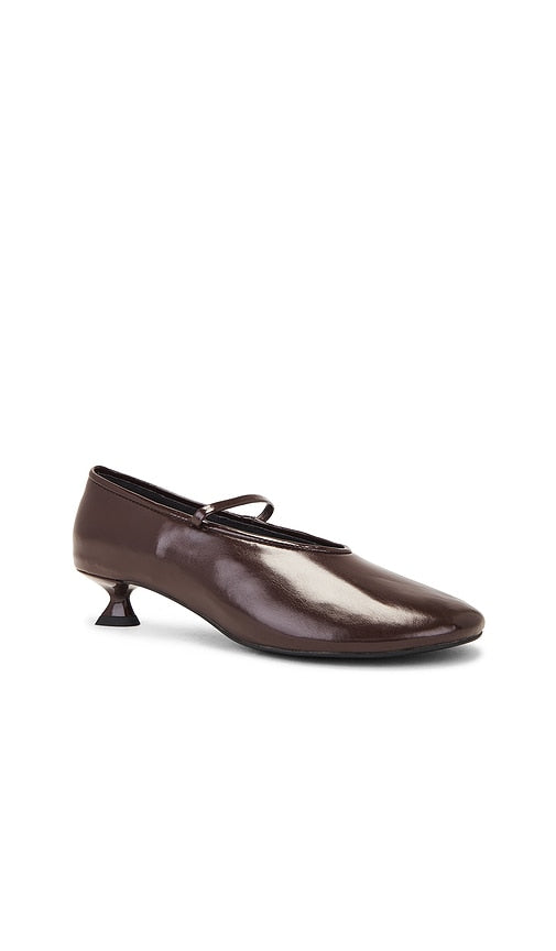Jeffrey Campbell My-Dream Pump in Chocolate