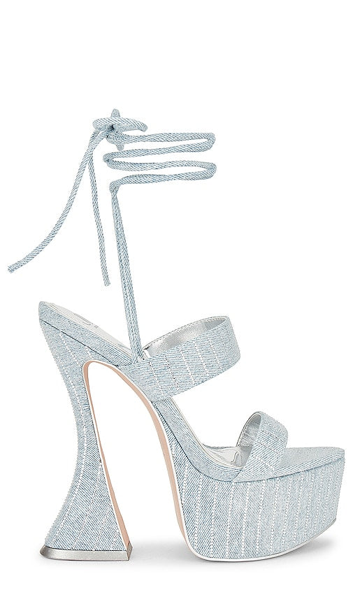 JLO Jennifer Lopez x REVOLVE Crosby Sandal in Blue - Sandale JLO Jennifer Lopez x REVOLVE Crosby en bleu - JLO Jennifer Lopez x REVOLVE Crosby 蓝色凉鞋 - JLO Jennifer Lopez x REVOLVE Crosby Sandale in Blau - JLO Jennifer Lopez x REVOLVE 크로스비 샌들 블루 색상 - Sandali JLO Jennifer Lopez x REVOLVE Crosby in blu