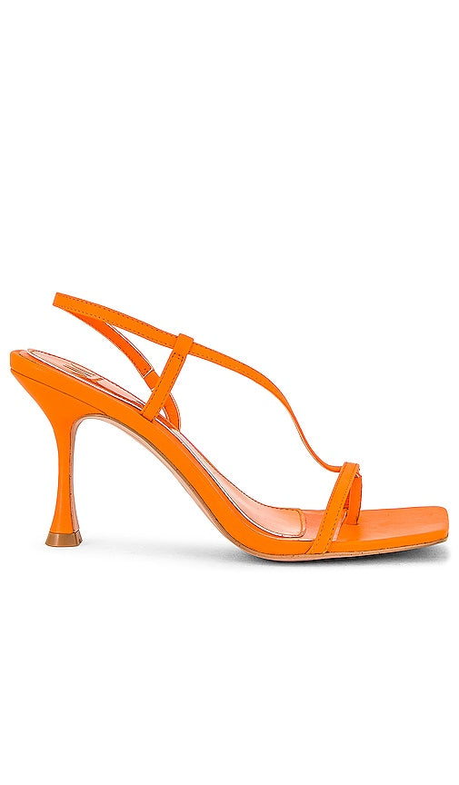 JLO Jennifer Lopez x REVOLVE Leslie Sandal in Tangerine - JLO Jennifer Lopez x REVOLVE Leslie Sandal en Tangerine - JLO Jennifer Lopez x REVOLVE Leslie 橘子色凉鞋 - JLO Jennifer Lopez x REVOLVE Leslie Sandale in Mandarine - JLO Jennifer Lopez x REVOLVE 레슬리 샌들 in Tangerine - Sandalo Leslie JLO Jennifer Lopez x REVOLVE in mandarino