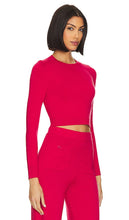 JoosTricot Sleeve Crop Top in Fuchsia