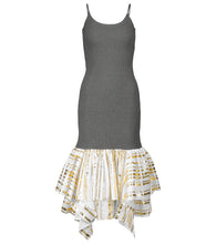 JW Anderson Ribbed-knit cotton and satin midi dress. JW Anderson 罗纹针织棉缎中长连衣裙