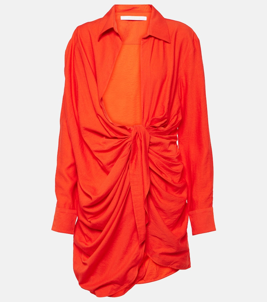 Jacquemus La Robe Bahia draped shirt dress. Jacquemus La Robe Bahia 垂褶衬衫裙