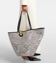 Jacquemus Le Bambola leather-trimmed tote bag