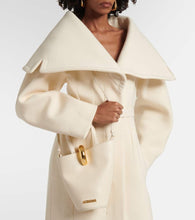 Jacquemus Le Petit Bambola leather shoulder bag