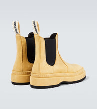 Jacquemus Les Chelsea Pavane suede Chelsea boots