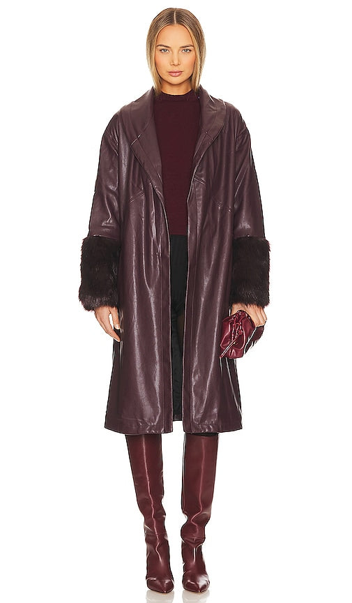 Jakke Bailey Coat in Burgundy