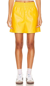 Jakke Frances Shorts in Yellow - Short Jakke Frances en jaune - Jakke Frances 黄色短裤 - Jakke Frances Shorts in Gelb - Jakke Frances 반바지 옐로우 색상 - Pantaloncini Jakke Frances in giallo