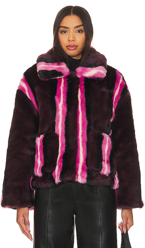 Jakke Traci Coat in Burgundy
