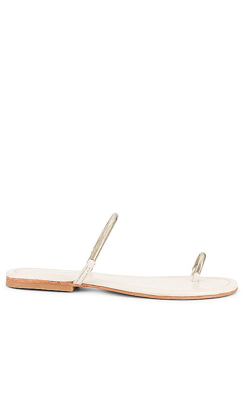 Jeffrey Campbell Discreet Sandal in Cream - Jeffrey Campbell Sandale discrète en crème - Jeffrey Campbell 奶油色低调凉鞋 - Jeffrey Campbell Diskrete Sandale in Creme - Jeffrey Campbell Discreet 샌들크림 색상 - Sandalo discreto Jeffrey Campbell color crema