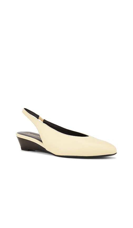 Jeffrey Campbell Snoop Pump in Lemon