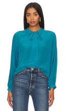 Joie Wells Top in Blue - Haut Joie Wells en bleu - Joie Wells 蓝色上衣 - Joie Wells Top in Blau - Joie Wells 탑 - Top Joie Wells in blu
