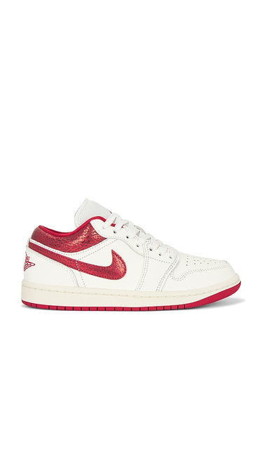 Jordan Air Jordan 1 Low Se Sneaker in Red | Sail  Varsity Red & Team Red Low Top Sneakers for Women