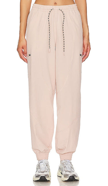 Jordan Tunnel Pant in Beige - Pantalon Jordan Tunnel en beige - Jordan 米色 Tunnel 长裤 - Jordan Tunnelhose in Beige - 조던 터널 팬츠베이지색 - Pantaloni Jordan Tunnel in beige