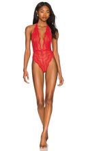 Journelle Natalia Bodysuit in Red - Body Journelle Natalia en rouge - Journelle Natalia 红色连体衣 - Journelle Natalia Body in Rot - Journelle Natalia 바디수트 - Body Journelle Natalia in rosso