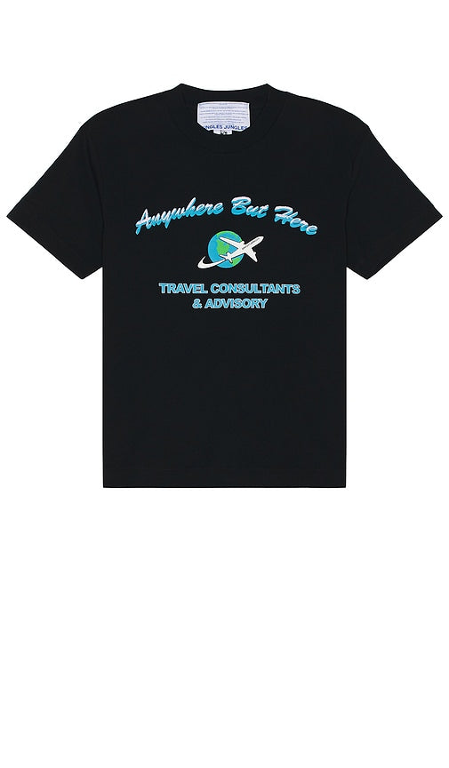 Jungles Anywhere But Here Tee in Black - T-shirt Jungles Anywhere But Here en noir - Jungles Anywhere But Here 黑色 T 恤 - Jungles Anywhere But Here T-Shirt in Schwarz - Jungles Anywhere But Here 티셔츠 - Maglietta Giungle ovunque tranne che qui in nero