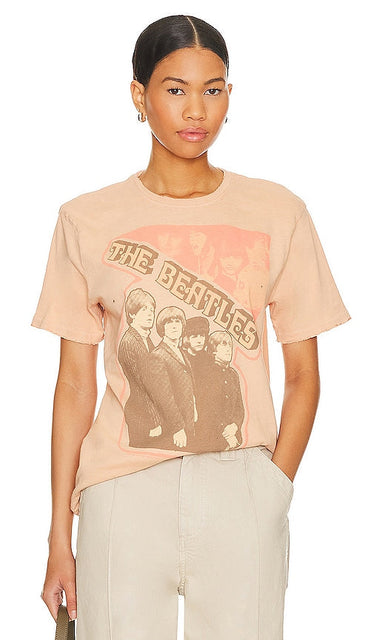Junk Food The Beatles Tee in Peach - Junk Food T-shirt des Beatles en pêche - 垃圾食品 披头士乐队桃色 T 恤 - Junk Food The Beatles T-Shirt in Pfirsich - Junk Food 비틀즈 티셔츠 - Junk Food Maglietta dei Beatles color pesca