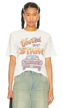 Junk Food United We Stang Tee in White - Junk Food United - T-shirt We Stang en blanc - Junk Food United We Stang 白色 T 恤 - Junk Food United We Stang T-Shirt in Weiß - Junk Food United We Stang 티셔츠 - Maglietta Junk Food United We Stang in bianco