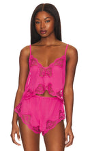 KAT THE LABEL Harley Camisole in Pink - Camisole Harley KAT THE LABEL en rose - KAT THE LABEL 粉色哈雷吊带背心 - KAT THE LABEL Harley Camisole in Rosa - KAT THE LABEL 할리 캐미솔 핑크 색상 - KAT THE LABEL Canotta Harley in rosa