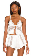 KAT THE LABEL Lucille Camisole in Ivory - KAT THE LABEL Camisole Lucille en ivoire - KAT THE LABEL Lucille 象牙色吊带背心 - KAT THE LABEL Lucille Camisole in Elfenbein - KAT THE LABEL 루실 캐미솔 아이보리 색상 - KAT THE LABEL Lucille Canotta in avorio