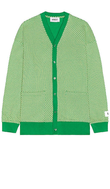 KROST Chevron Jacquard Cardigan in Green - Cardigan KROST en jacquard à chevrons en vert - KROST 绿色 V 形提花开衫 - KROST Chevron-Jacquard-Cardigan in Grün - KROST 쉐브론 자카드 가디건 - Cardigan jacquard KROST Chevron in verde