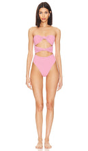 KYA Fallon Reversible One Piece in Pink - KYA Fallon une pièce réversible en rose - KYA Fallon 粉色双面两穿一件 - KYA Fallon Wende-Einteiler in Rosa - KYA Fallon 리버서블 원피스 핑크 색상 - Costume intero reversibile KYA Fallon in rosa