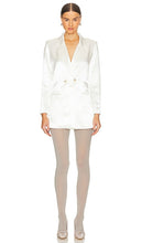 Karina Grimaldi Taylor Romper in White - Karina Grimaldi - Taylor - Barboteuse en blanc - 卡琳娜·格里马尔迪·泰勒 (Karina Grimaldi Taylor) 白色连衣裤 - Karina Grimaldi Taylor Strampler in Weiß - Karina Grimaldi Taylor 롬퍼 화이트 색상 - Karina Grimaldi Taylor Pagliaccetto in bianco