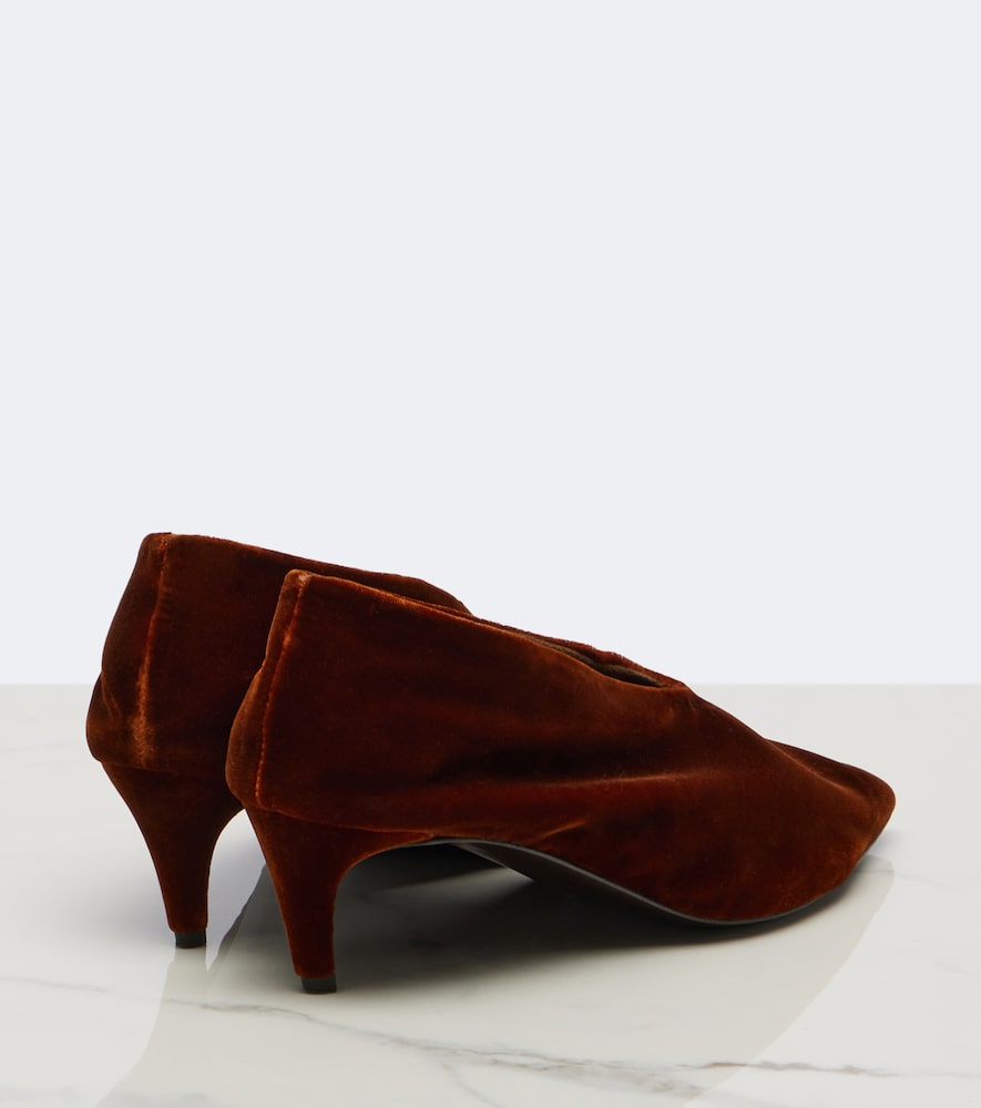 Khaite Miriam velvet pumps - Burgundy Mid Heel Pumps