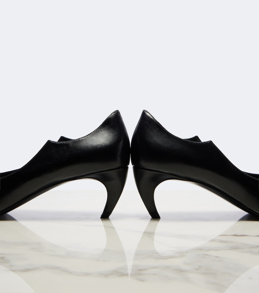 Khaite Valerie leather pumps (Black) - Mid Heel Pumps