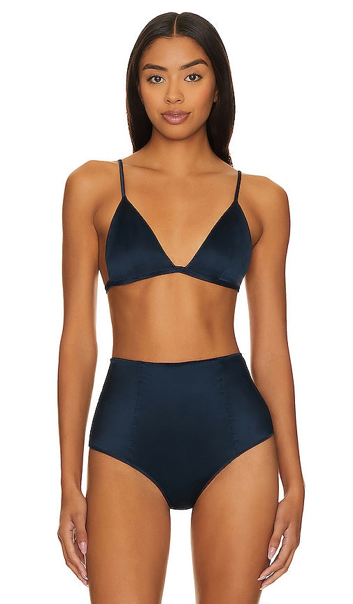 Kiki de Montparnasse Tous Les Jours Soft Bra in Navy - Kiki de Montparnasse Soutien-gorge souple Tous Les Jours en bleu marine - Kiki de Montparnasse Tous Les Jours 海军蓝柔软文胸 - Kiki de Montparnasse Tous Les Jours Soft-BH in Marineblau - Kiki de Montparnasse Tous Les Jours 소프트 브라 네이비 색상 - Reggiseno morbido Kiki de Montparnasse Tous Les Jours in blu marino