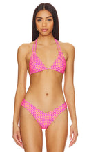 Kulani Kinis Halter Bikini Top in Pink - Haut de bikini dos nu Kulani Kinis en rose - 粉色 Kulani Kinis 挂脖比基尼上衣 - Kulani Kinis Neckholder-Bikinioberteil in Rosa - Kulani Kinis 홀터 비키니 탑핑크 색상 - Top bikini allacciato alla caviglia Kulani Kinis in rosa