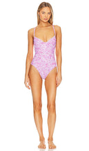 Kulani Kinis Underwire One Piece in Purple - Kulani Kinis une pièce à armatures en violet - 紫色 Kulani 钢托基尼一件式 - Kulani Kinis Bügel-Einteiler in Lila - Kulani Kinis 언더와이어 원피스 - Costume intero con ferretto Kulani Kinis in viola