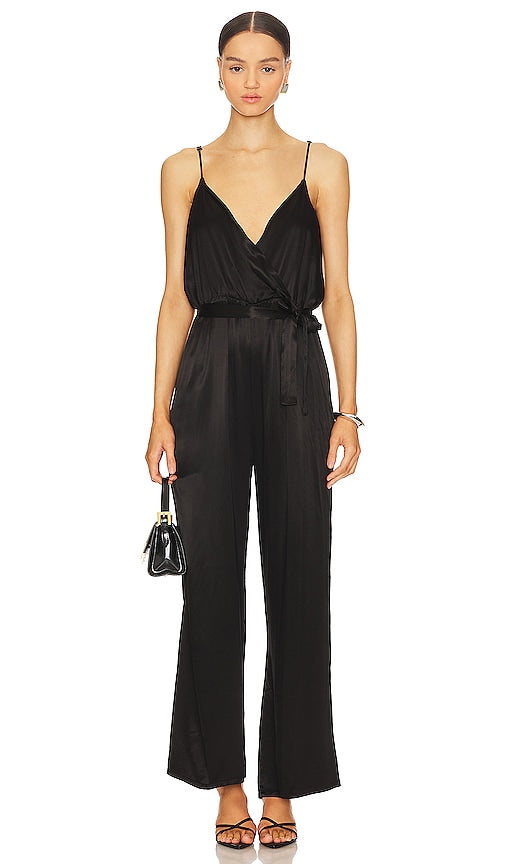 LA Made Fleur Belted Silky Jumpsuit in Black - LA Made Fleur - Combinaison soyeuse à ceinture en noir - LA Made Fleur 黑色丝质腰带连身裤 - LA Made Fleur Seidiger Overall mit Gürtel in Schwarz - LA Made Fleur 벨트 실키 점프수트블랙 색상 - Tuta setosa LA Made Fleur con cintura in nero