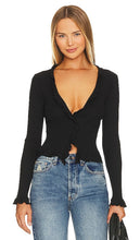 LA Made Sweet Serenade Ruffle Cardigan in Black - LA Made - Sweet Serenade - Cardigan à volants - Noir - LA Made Sweet Serenade 黑色荷叶边开衫 - LA Made Sweet Serenade Rüschen-Cardigan in Schwarz - LA Made Sweet Serenade 러플 가디건 블랙 색상 - Cardigan con volant Sweet Serenade LA Made in nero