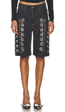 LADO BOKUCHAVA Pierced Boyfriend?s Short in Black - LADO BOKUCHAVA Short Boyfriend Percé en Noir - LADO BOKUCHAVA 穿孔男友黑色短裤 - LADO BOKUCHAVA durchbohrte Boyfriend-Shorts in Schwarz - LADO BOKUCHAVA 피어싱 보이프렌드 쇼츠 in 블랙 - Pantaloncini da fidanzato con piercing LADO BOKUCHAVA in nero
