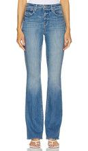 L'AGENCE Selma Sleek Baby Boot in Blue - L'AGENCE Selma - Bottines élégantes pour bébé en bleu - L'AGENCE Selma 蓝色时尚婴儿靴 - L'AGENCE Selma Sleek Babystiefel in Blau - L'AGENCE 셀마 슬릭 베이비 부츠 블루 색상 - Stivaletti eleganti per neonati L'AGENCE Selma in blu