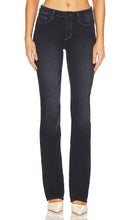 L'AGENCE Selma Sleek Baby Boot in Blue - L'AGENCE Selma - Bottines élégantes pour bébé en bleu - L'AGENCE Selma 蓝色时尚婴儿靴 - L'AGENCE Selma Sleek Babystiefel in Blau - L'AGENCE 셀마 슬릭 베이비 부츠 블루 색상 - Stivaletti eleganti per neonati L'AGENCE Selma in blu