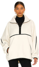 LAMARQUE Helsa Pullover in Ivory - LAMARQUE Pull Helsa en Ivoire - LAMARQUE Helsa 象牙色套头衫 - LAMARQUE Helsa Pullover in Elfenbein - LAMARQUE Helsa 풀오버 아이보리 색상 - Pullover LAMARQUE Helsa in avorio