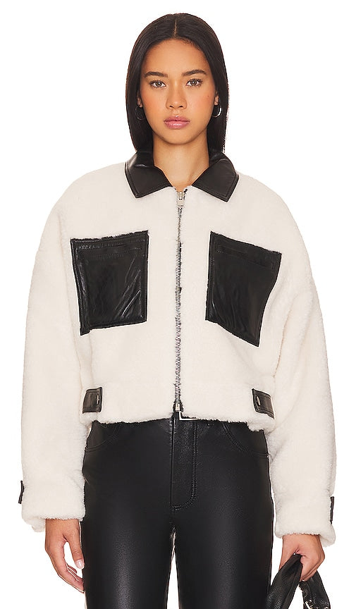 LAMARQUE Nola Jacket in Black, White - LAMARQUE Veste Nola en Noir, Blanc - LAMARQUE Nola 黑色、白色夹克 - LAMARQUE Nola Jacke in Schwarz, Weiß - LAMARQUE Nola 자켓 블랙, 화이트 색상 - Giacca LAMARQUE Nola in nero, bianco