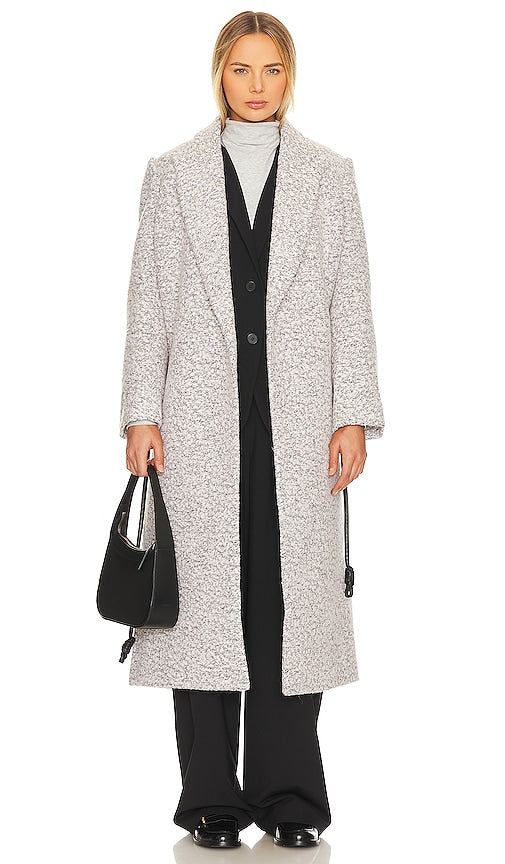 L'Academie Alaiya Coat in Light Grey - Manteau L'Academie Alaiya en gris clair - L'Academie Alaiya 浅灰色外套 - L'Academie Alaiya Mantel in Hellgrau - L'Academie Alaiya 코트라이트 그레이 색상 - Cappotto L'Academie Alaiya in grigio chiaro