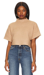 L'Academie Aurela Mock Neck Pullover in Tan - L'Academie Aurela - Pull à col montant en beige - L'Academie Aurela 黄褐色小高领套头衫 - L'Academie Aurela Stehkragenpullover in Hellbraun - L'Academie Aurela 모크넥 풀오버(탠 색상) - Pullover a collo alto L'Academie Aurela color marrone chiaro