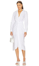 L'Academie Callie Midi Dress in White - Robe mi-longue Callie de L'Academie en blanc - L'Academie Callie 白色中长连衣裙 - L'Academie Callie Midikleid in Weiß - L'Academie Callie 미디 드레스 - Abito midi L'Academie Callie in bianco