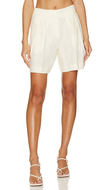 L'Academie Carinne Short in Cream - L'Académie Carinne Short en Crème - L'Academie Carinne 奶油色短裤 - L'Academie Carinne Short in Creme - L'Academie Carinne 크림 쇼츠 - Corto L'Academie Carinne in crema