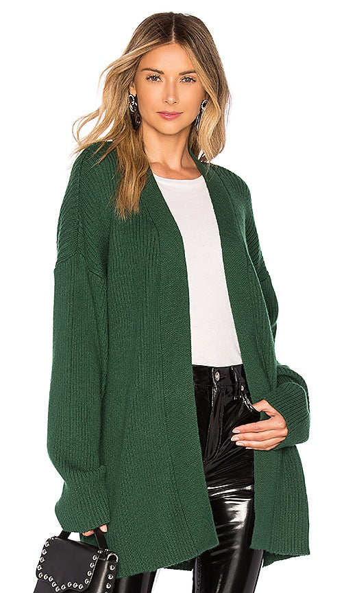 L'Academie Hannah Wrap Sweater in Green - Pull portefeuille Hannah de L'Academie en vert - L'Academie Hannah 绿色裹身毛衣 - L'Academie Hannah Wickelpullover in Grün - L'Academie Hannah 랩 스웨터그린 색상 - Maglione a portafoglio Hannah dell'Academie in verde