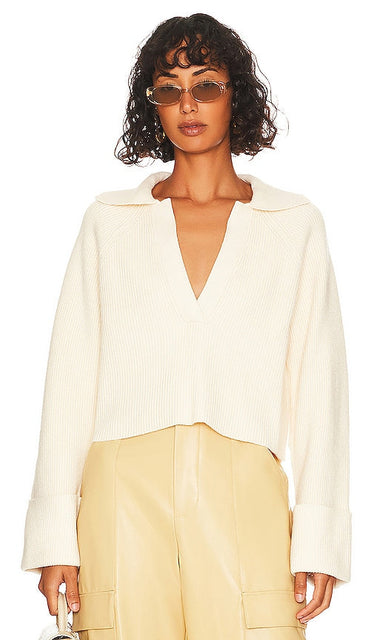 L'Academie Harvey Pullover in Ivory - Pull L'Académie Harvey en ivoire - L'Academie Harvey 象牙色套头衫 - L'Academie Harvey Pullover in Elfenbein - L'Academie Harvey 풀오버 아이보리 색상 - Pullover L'Academie Harvey color avorio