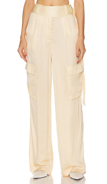 L'Academie Mel Belted Pant in Nude - Pantalon ceinturé Mel de L'Academie en Nude - L'Academie Mel 裸色束带长裤 - L'Academie Mel Gürtelhose in Nude - L'Academie 멜 벨티드 팬츠 - Pantaloni con cintura L'Academie Mel in color nudo